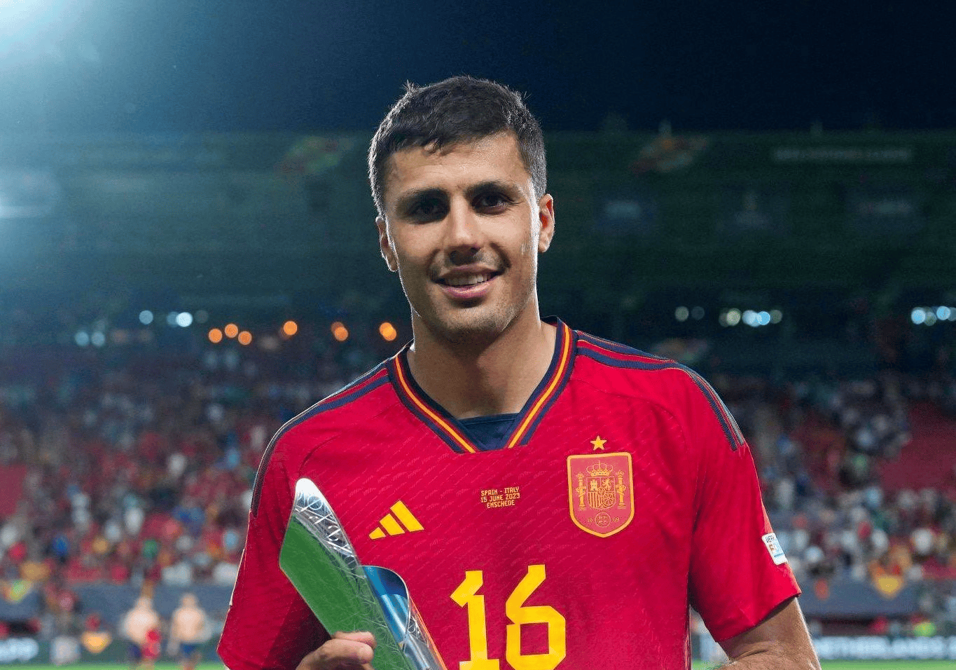 包含丹麦国家队在点球大战中遗憾败给波黑，止步欧国联四强的词条