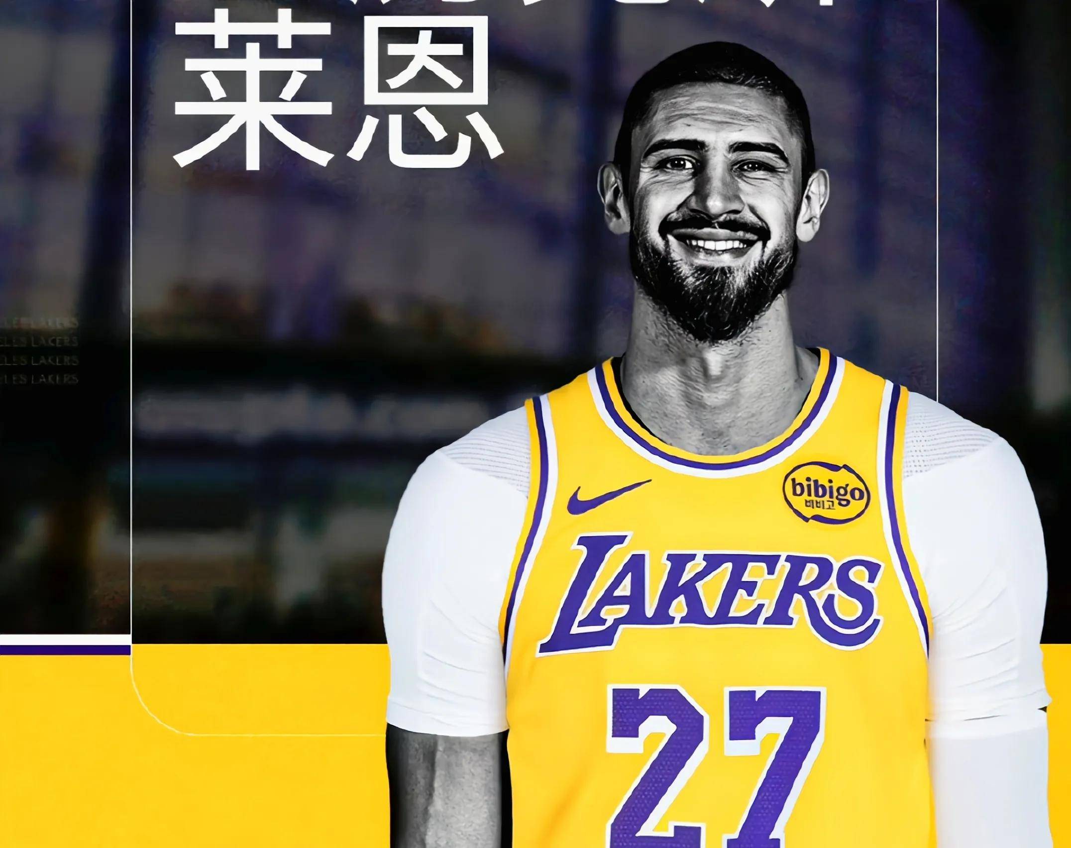 爵士复出首战，引发争议状态火爆，湖人成为焦点！