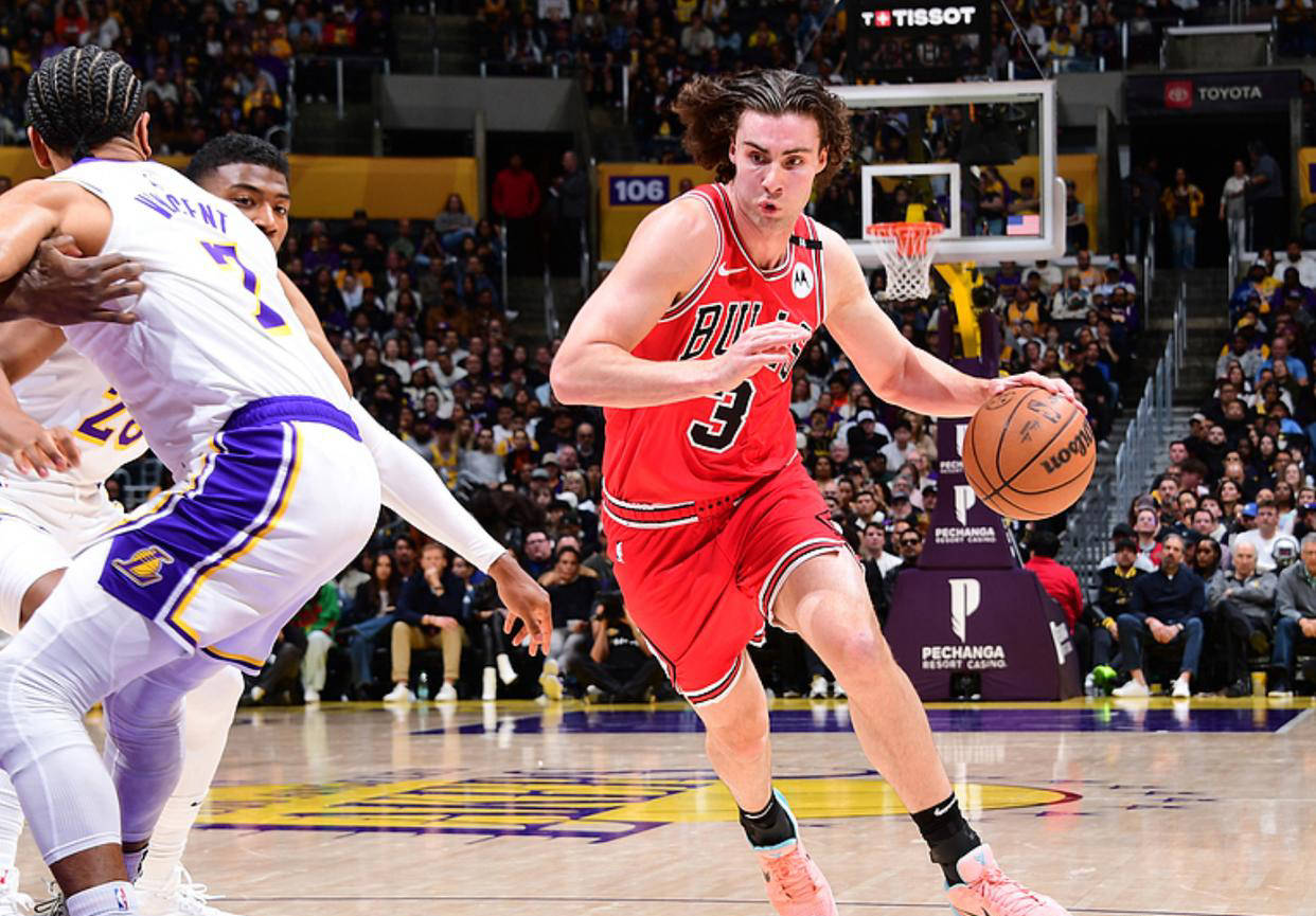 东契奇惊艳全场，格林助攻爆棚，公牛逆转取胜！