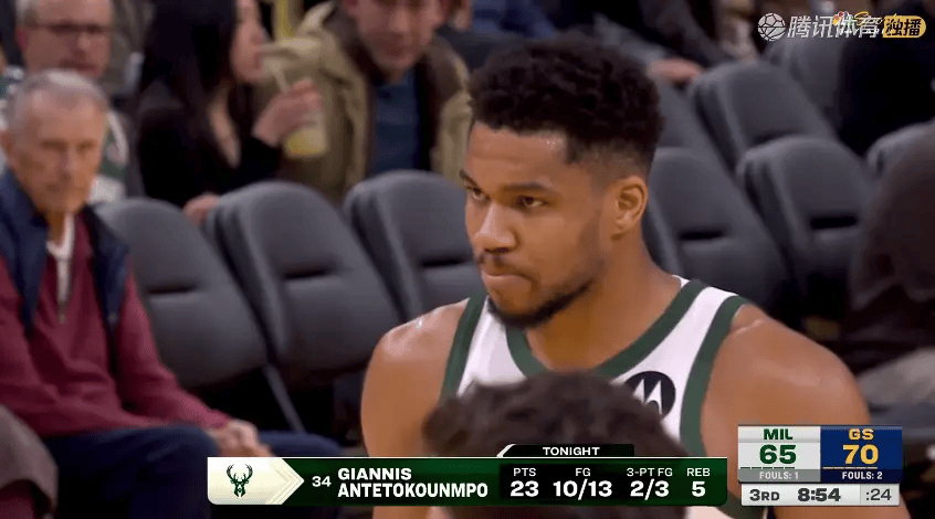 字母哥刷新里程碑，密尔沃基雄鹿抢七大战力克密尔沃基雄鹿，晋级概率达70％的简单介绍